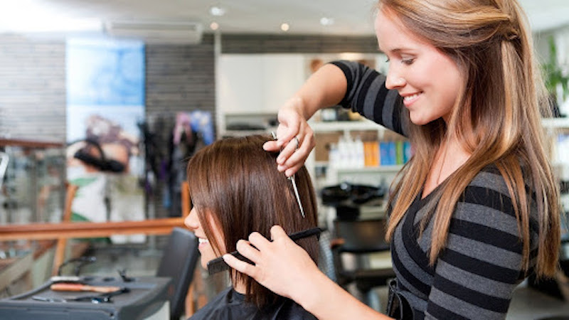 Học làm tóc chuyên nghiệp mất bao lâu?
