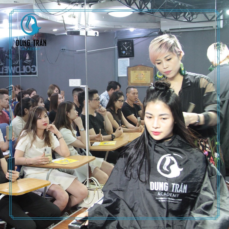 Học nghề tóc tại Hà Nội có cần chọn nơi chuyên nghiệp, uy tín?