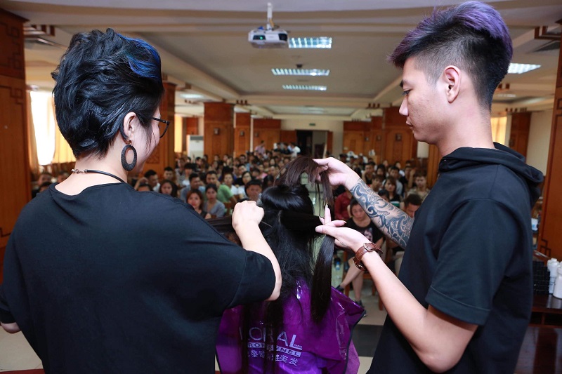 Bật mí 5 tiêu chí giúp học viên lựa chọn một đơn vị đào tạo nghề tóc uy tín