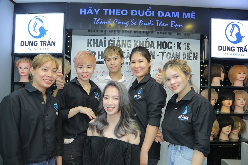 Nên chọn trường đào tạo nghề tóc thành phố Hồ Chí Minh nào?