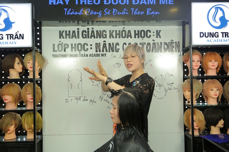 Học nâng cao nghề tóc tại Hà Nội