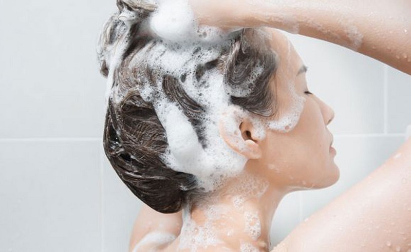 Bí quyết dưỡng tóc chắc khỏe, mềm mượt trong mùa hanh khô